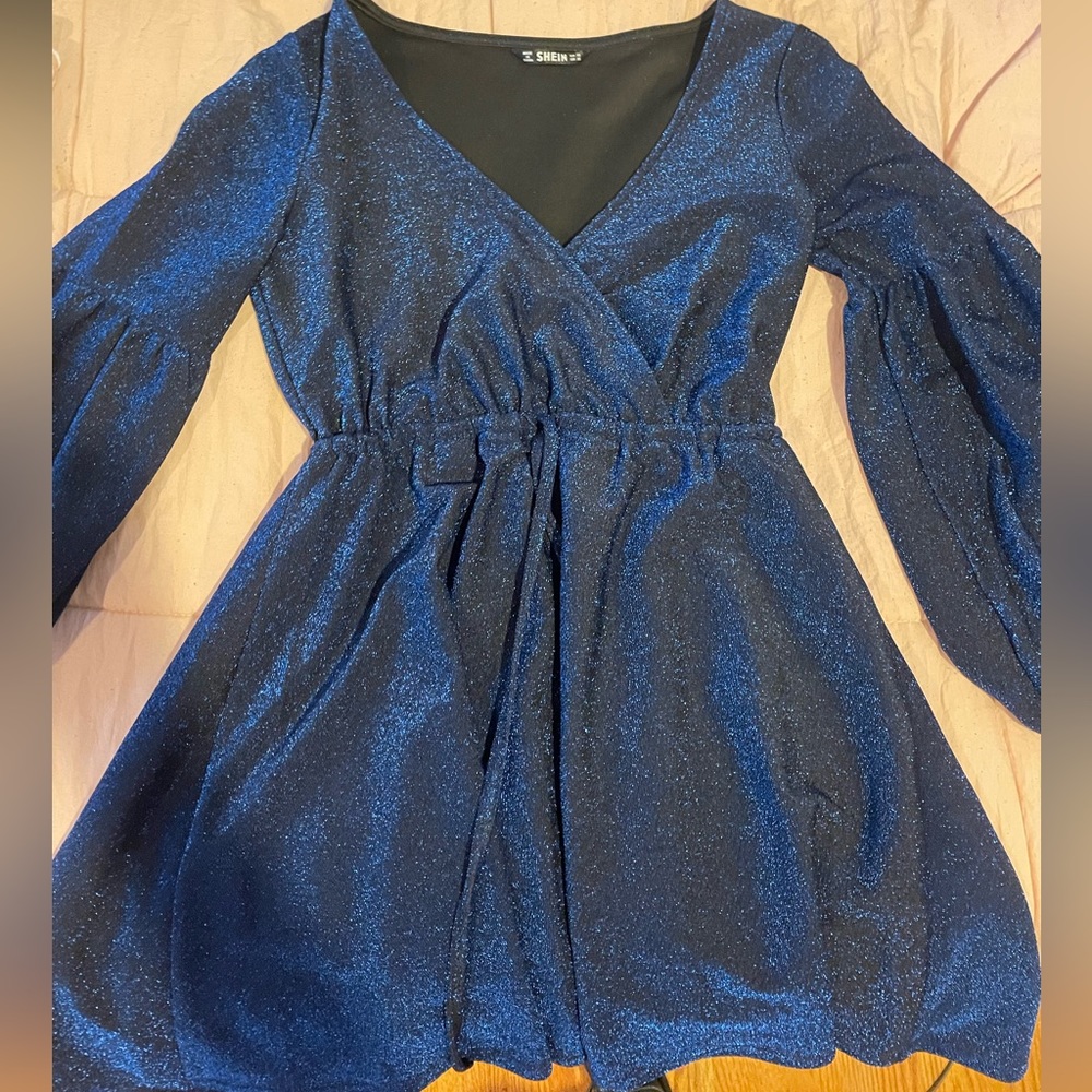 blue sparkly long-sleeve dress